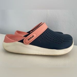 Navy Blue/Pink Crocs US Women’s 6